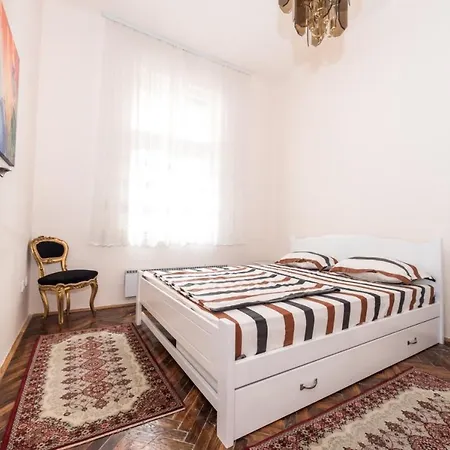 3sobe Apartment